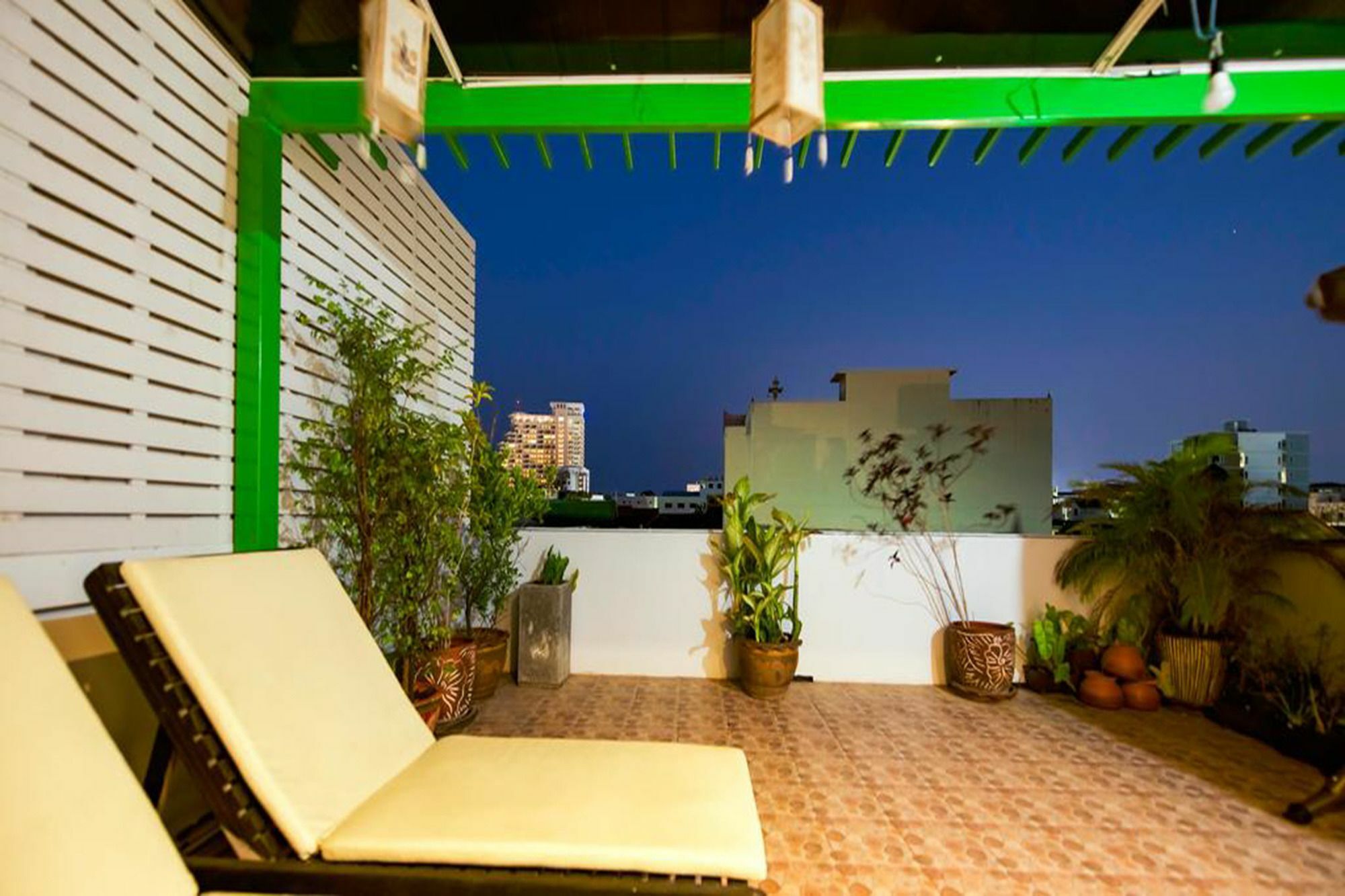 The Family Tree House Hotel HHQ Exterior foto