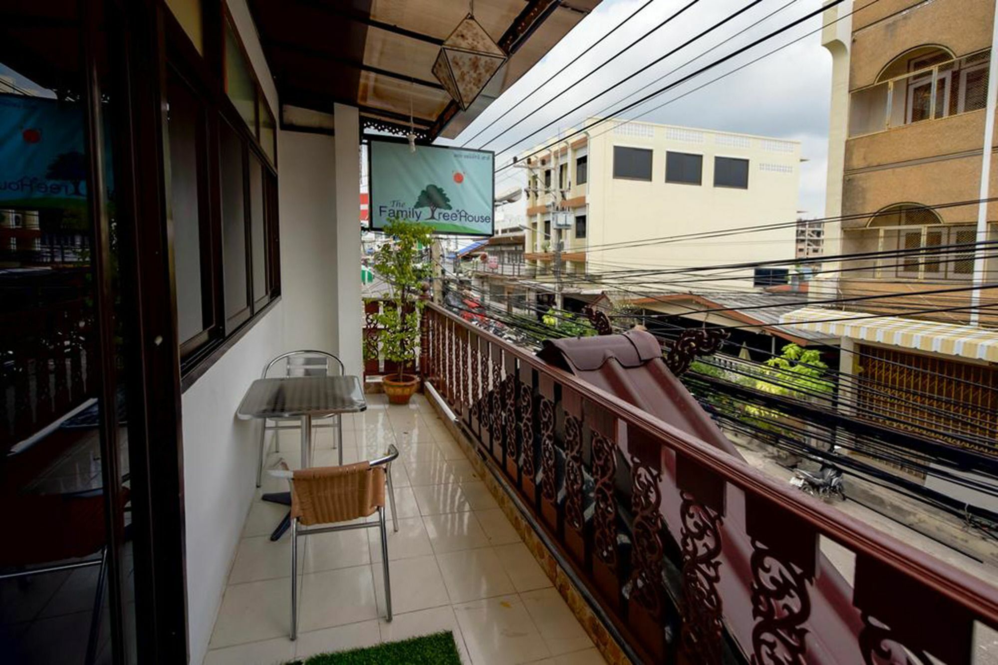 The Family Tree House Hotel HHQ Exterior foto